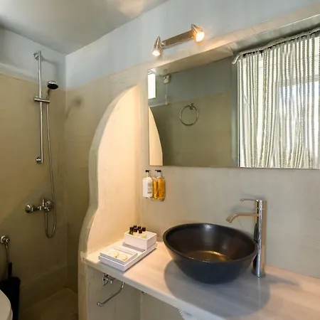 Katris 3* Fira (Santorini)