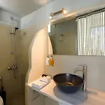 Katris 3* Fira (Santorini)