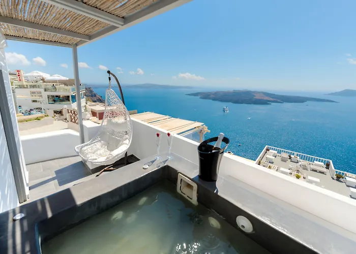 Katris 3* Fira (Santorini)